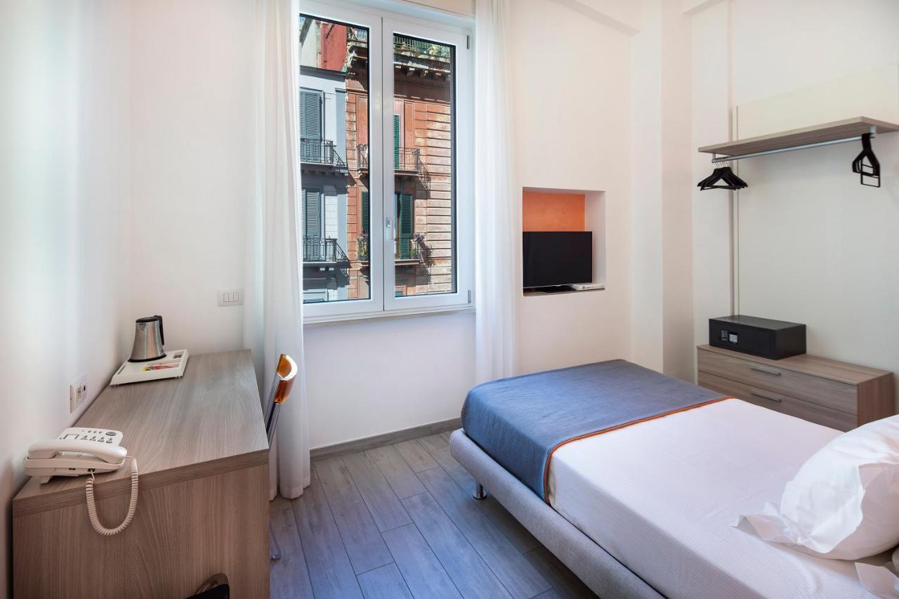נאפולי Istayintoledo Luxury Guest House מראה חיצוני תמונה